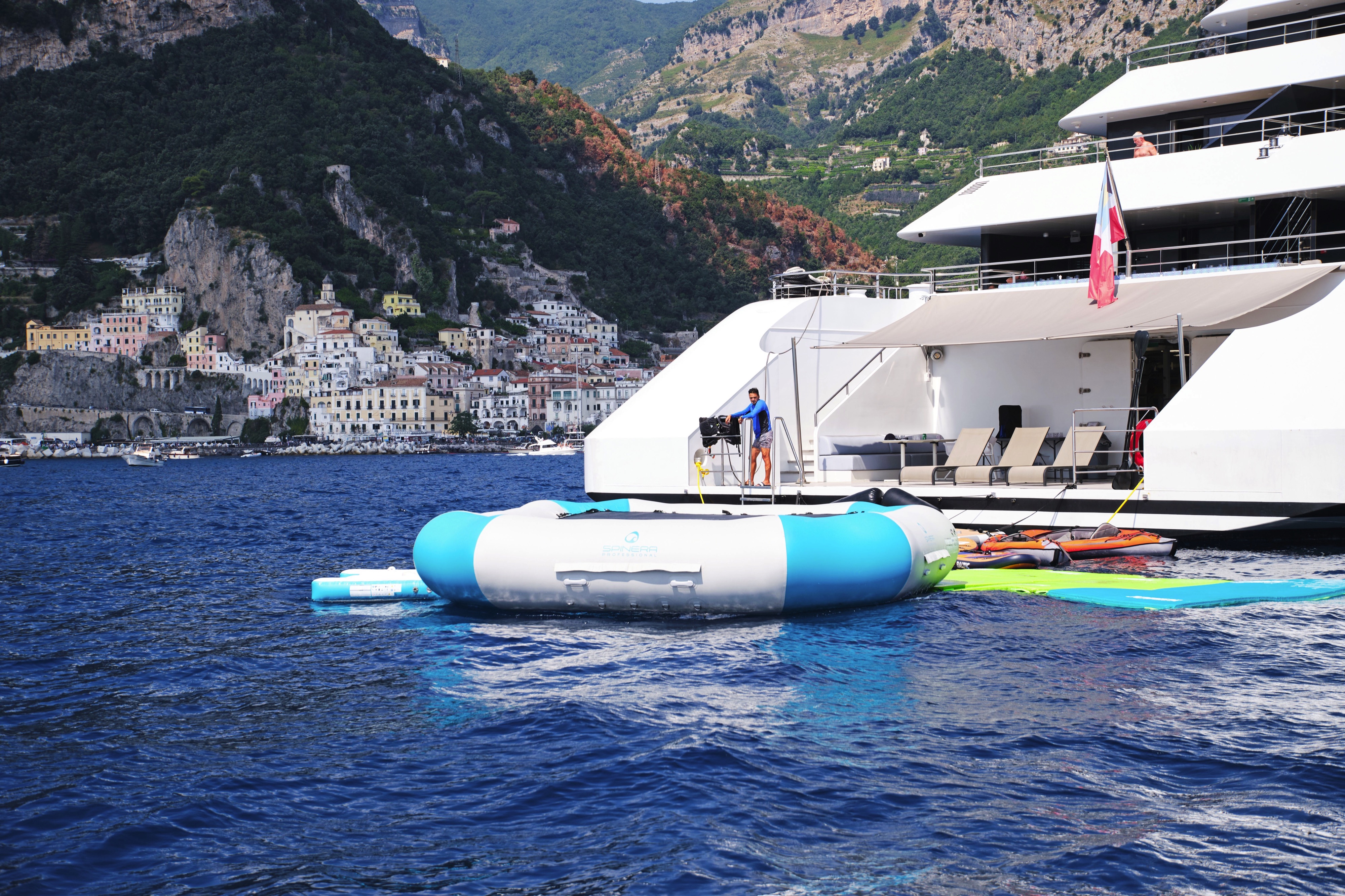 Emerald Sakara - Marina Platform